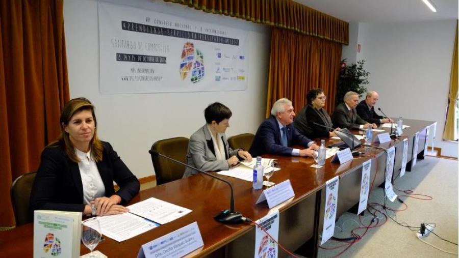De esquerda a dereita, Cecilia Vázquez, Carmen Fernández, Juan Viaño, Milagros Otero, Miguel A. Santos e Manuel Dios. Foto. Servimav-USC