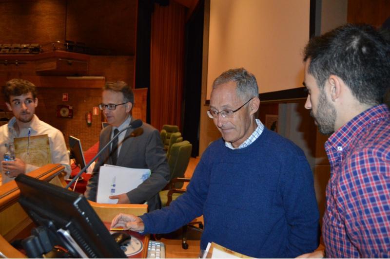 Unha xornada de divulgación científica reúne preto de 100 novos investigadores universitarios en Veterinaria 