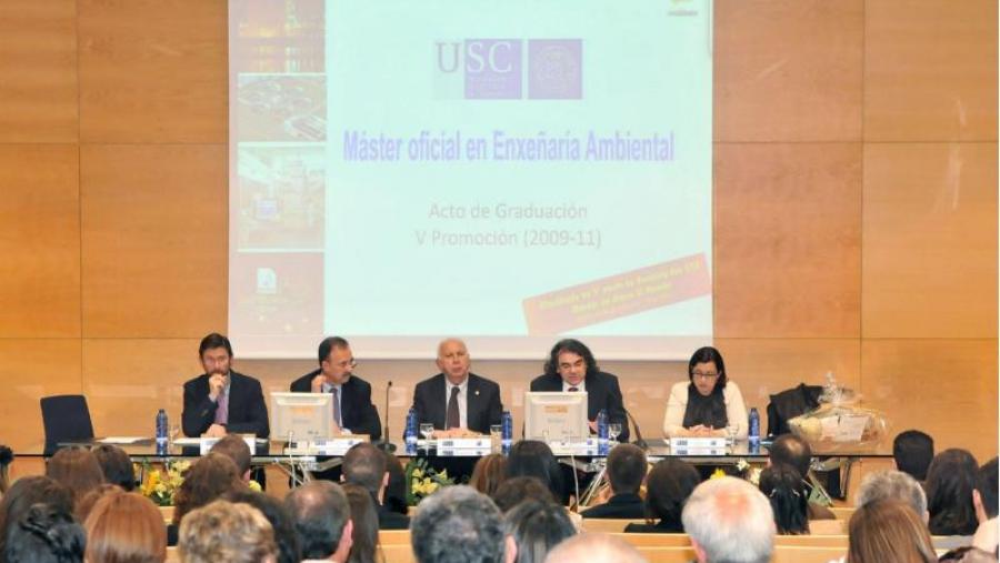 O reitor Juan Casares presidiu a sesión