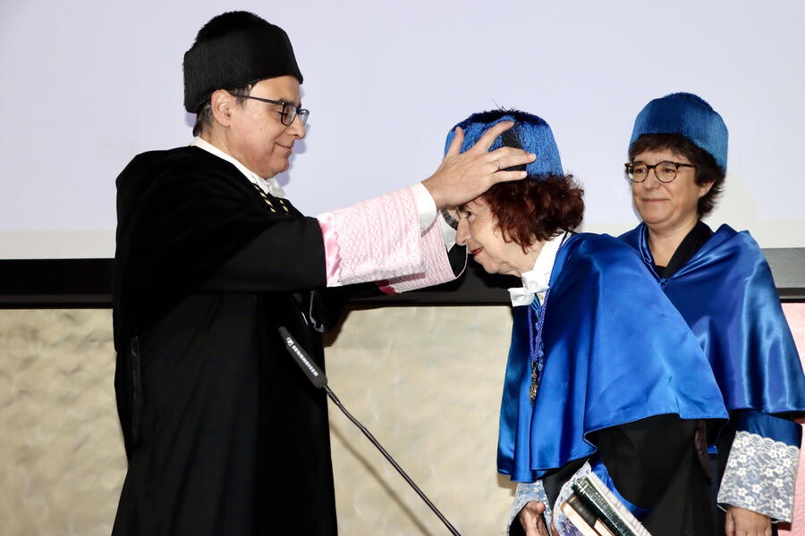 Acto de investidura como doutora honoris causa de Marilar Aleixandre. Foto: Universidade de Almería