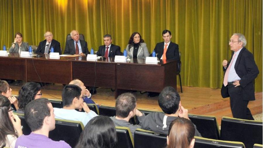 As facultades de Ciencias conmemoran a festividade do seu patrón San Alberte Magno