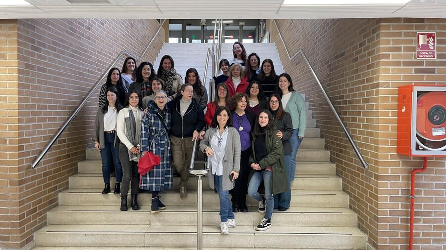 A Facultade de Psicoloxía reuniu unha representación das súas mulleres no 11F