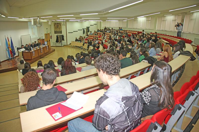 Abordan en Dereito a violencia de xénero desde múltiples perspectivas