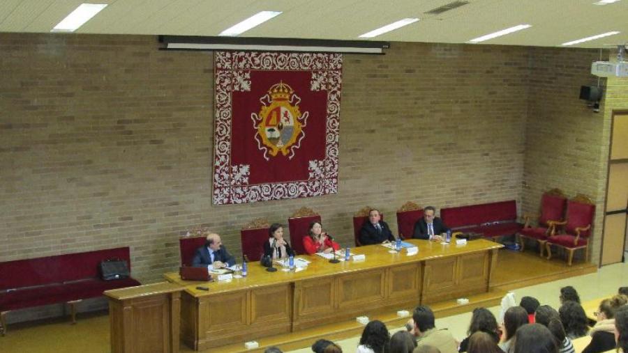 Relatores participantes no foro sobre concursos de acredores celebrado na Facultade de Administración e Dirección de Empresas