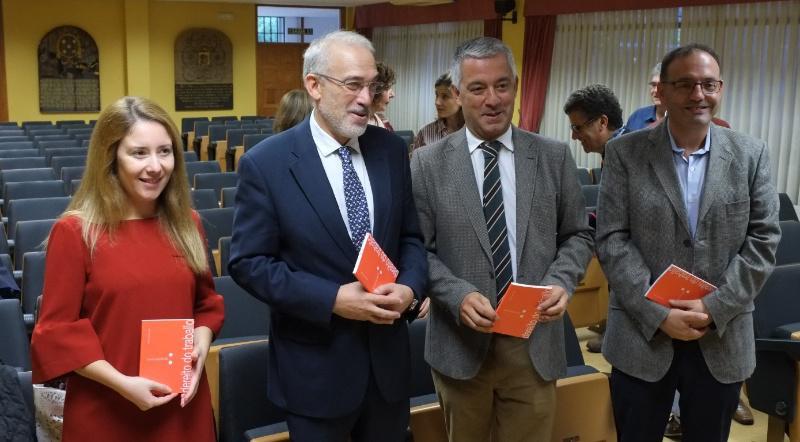 O volume Termos esenciais de dereito do traballo e da seguridade social pecha a serie de glosarios de terminoloxía xurídica do SNL