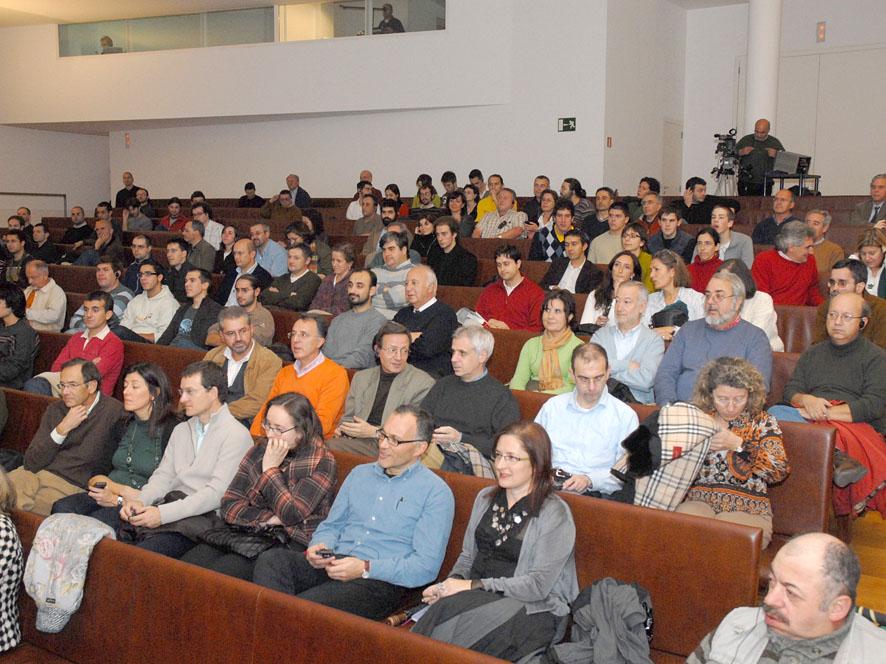 Público asistente a la conferencia de Peter D. Lax