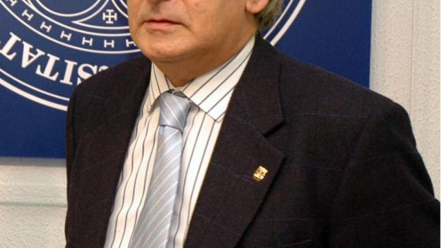 Carlos Pajares