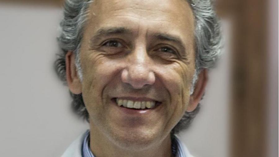 Pedro Diz dirixe a Unidade de Odontoloxía para Pacientes con Necesidades Especiais