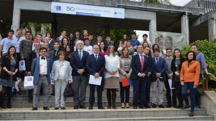 Participantes, organizadores, patrocinadores e autoridades académicas e políticas na gala de entrega de premios D3Mobile2017