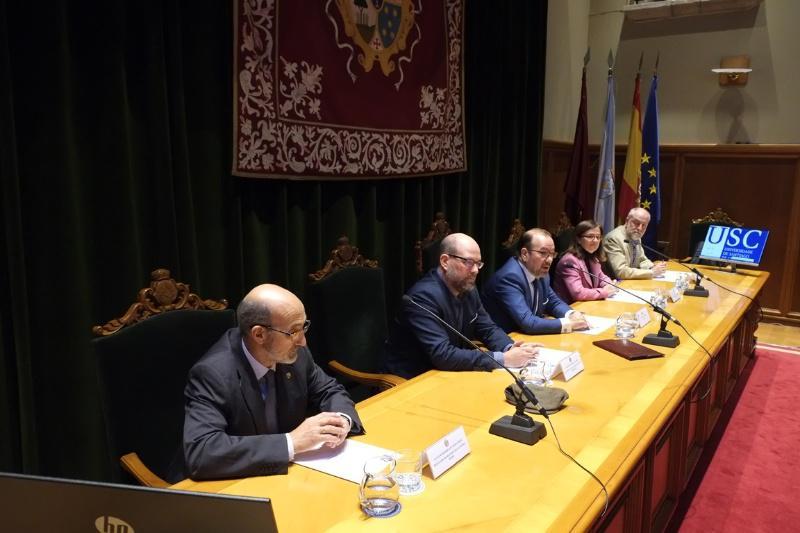 Equipos directivos e de orientación de centros de ensino medio de Galicia coñecen a oferta de formación e de servizos da USC