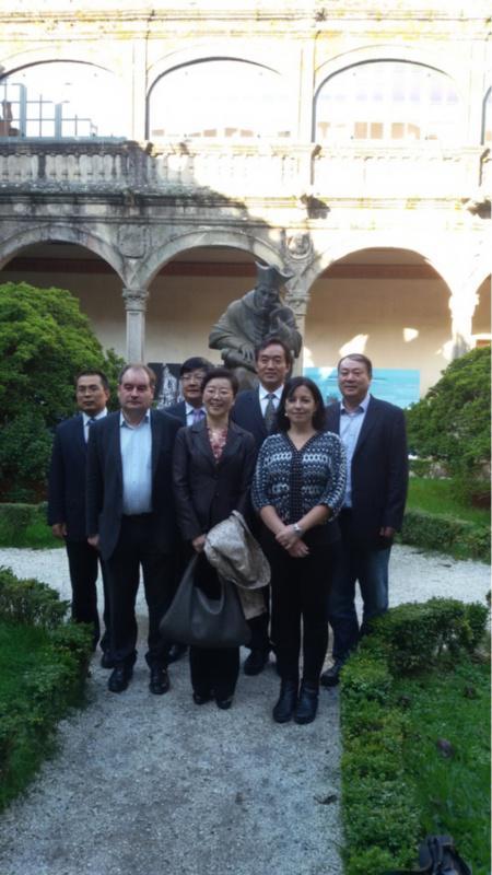 Unha delegación de universidades de países asiáticos visita a USC