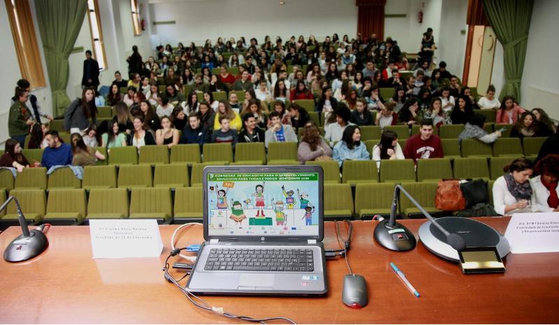 Profundan na USC na Educación para o Desenvolvemento 