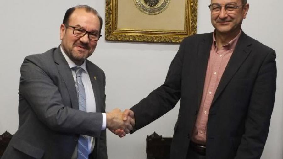 Antonio López e Delmiro Prieto, logo do acto protocolario de sinatura. Foto: Servimav-USC