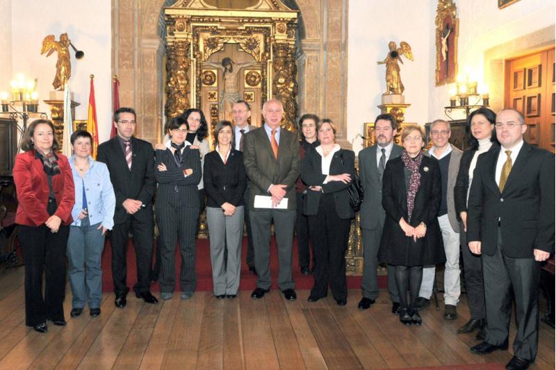 A profesora Emilia Vázquez Rozas tomou posesión como decana da Facultade de Ciencias Económicas e Empresariais