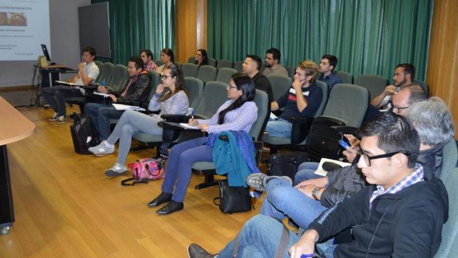 Alumnado inscrito na décima edición do máster en Dirección de Proxectos da USC