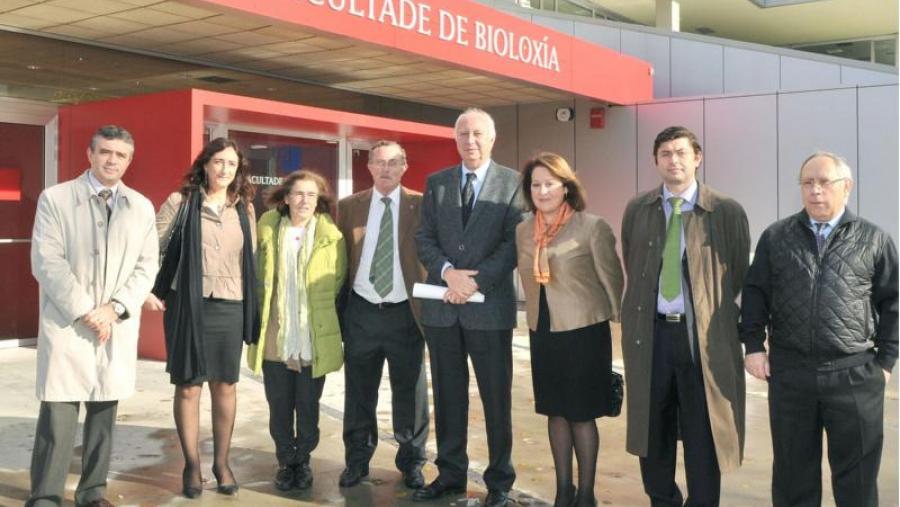 De esquerda a dereita, Luis Miguel Varela Cabo, Mª Victoria Otero, Mercedes Pintos, Manuel Puga, Juan Casares, Mª Luz González,  Francisco Fraga e Ramón Estévez