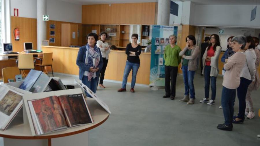 Dolores Dopico, na inauguración do centro de interese 'Ave Canem', na Biblioteca Intercentros