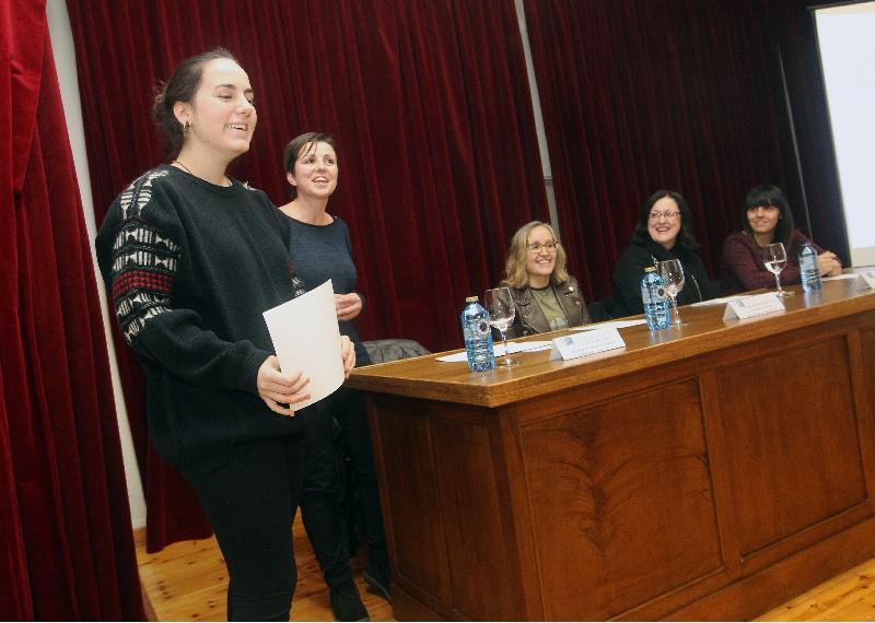 A USC, coa eliminación da violencia contra as mulleres