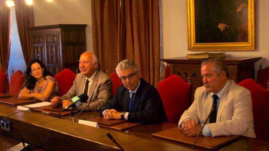 De izquierda a derecha: Sara Cantorna, Juan Casares, José M. Bonmatí e Justino Bastida. Foto: Alfonso (Servimav USC)