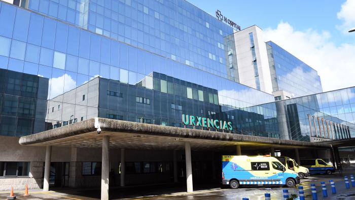 Os primeiros cofres atópanse na sala de reanimación do CHUS. FOTO: Santi Alvite