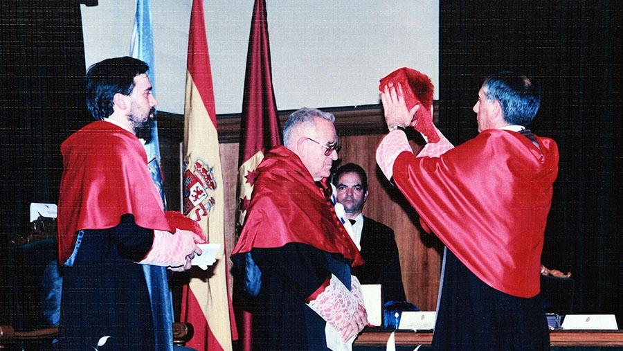 Imaxe da investidura