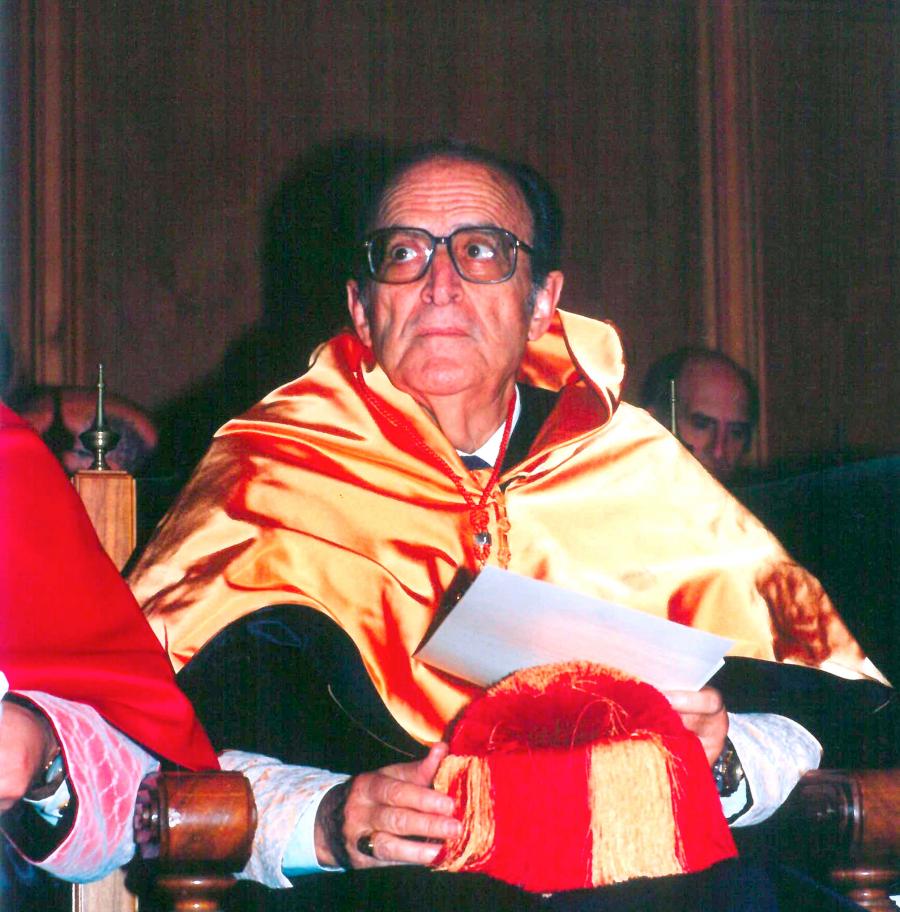 Enrique Fuentes Quintana