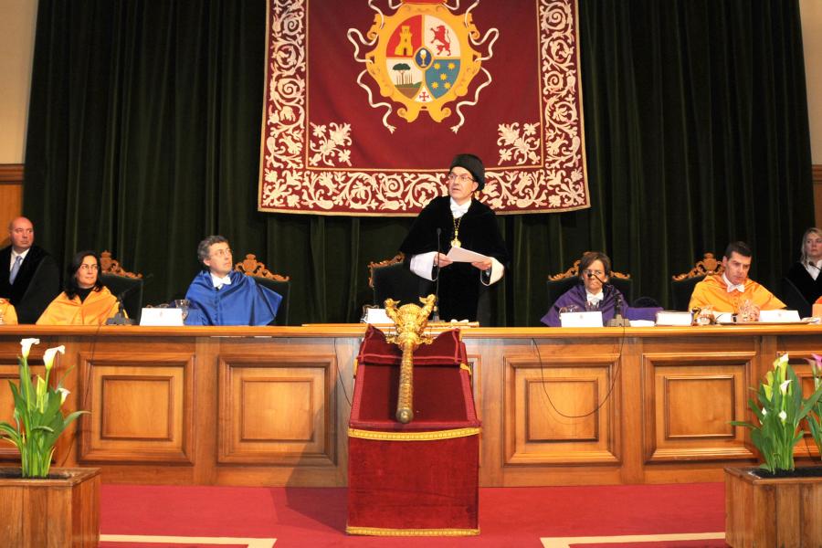 Momento do discurso do reitor