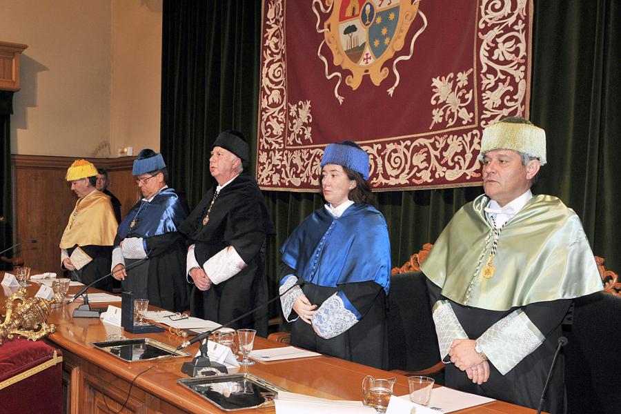 Mesa presidencial do acto