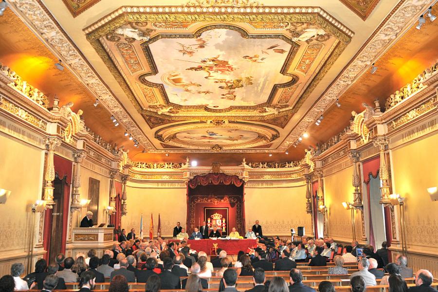 Paraninfo durante o discurso de Antonio Bonet