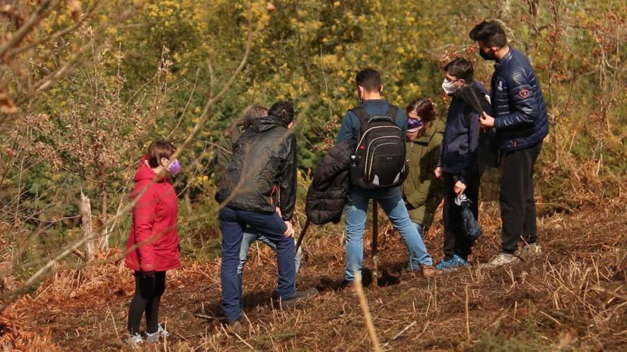 Participantes na expedición de 'Plantando cara ao lume' na Serra do Xurés. Foto: Helena González Rubianes