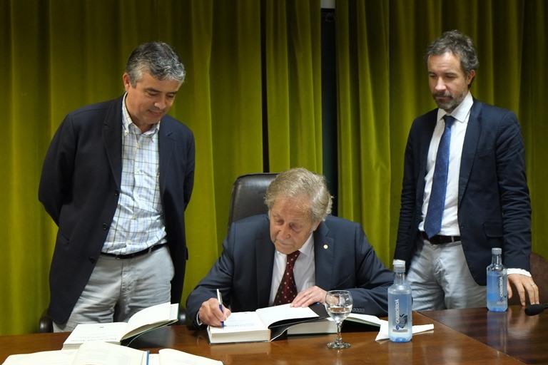 Luis Miguel Varela Cabo, Claude Cohen-Tannoudji y Carlos Salgado