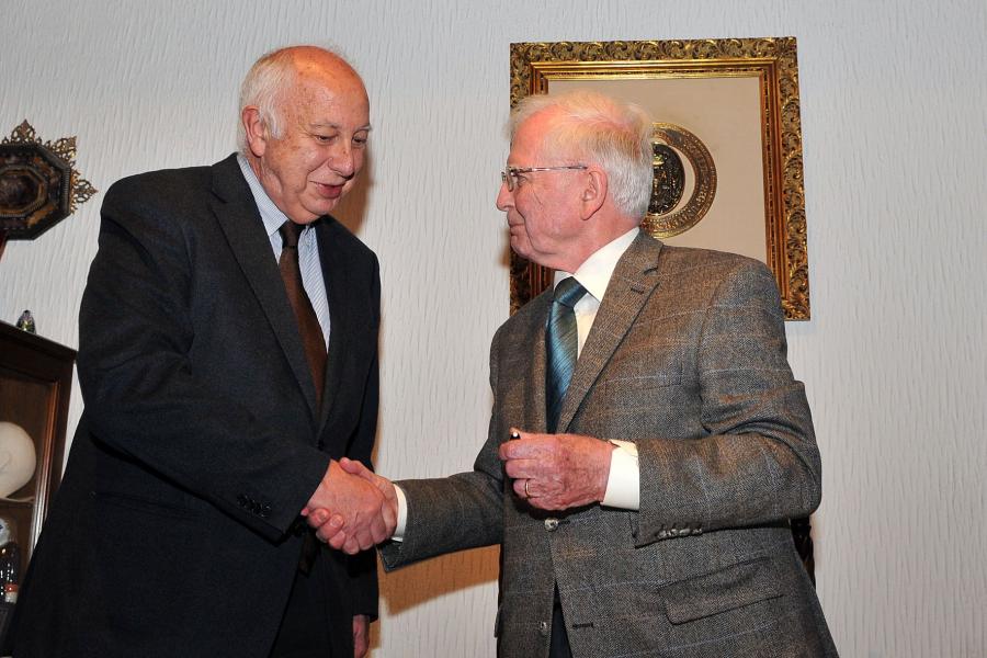 El rector, Juan Casares, y Harald zur Hausen