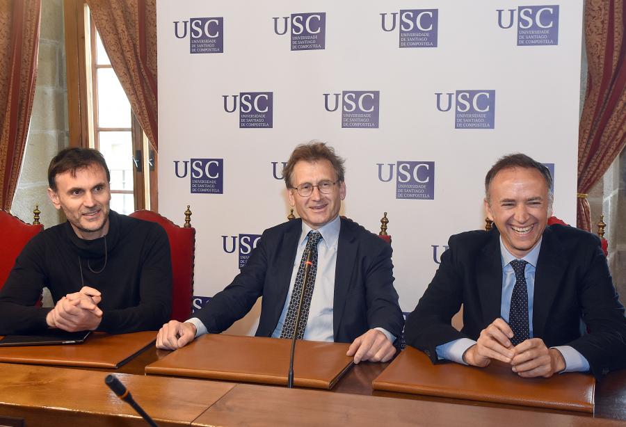 Jorge Mira, Bernard L. Feringa y Diego Peña en la rueda de prensa