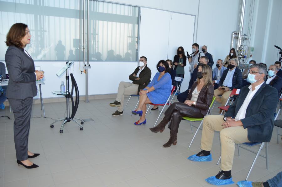 Jesús García, Vicente Pérez, Lara Méndez, Carmen Méndez, Montserrat Valcárcel, Elvira López e José Manuel Andrade, na presentación de Opti Pro, na APTLA da USC