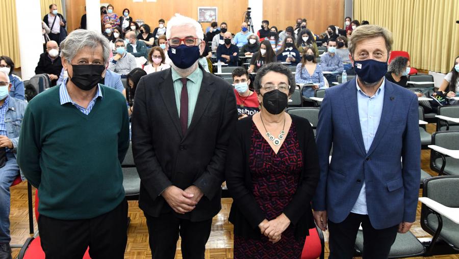 De esquerda a dereita, Francisco Xavier Varela, Elías Torres, Rosario Álvarez e Xosé Luís Regueira. Foto: Santi Alvite