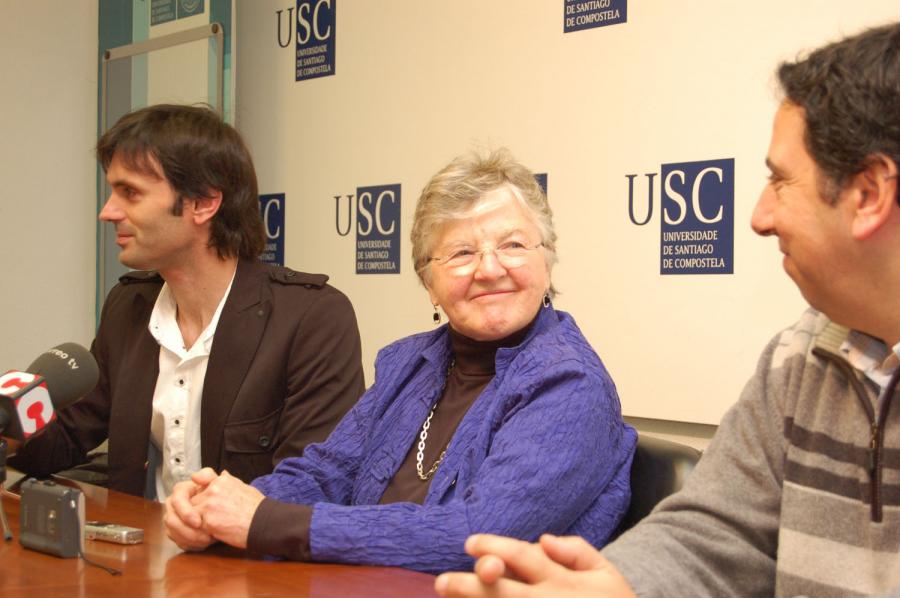 Jorge Mira, Frances Elizabeth Allen y Javier Díaz en la rueda de prensa