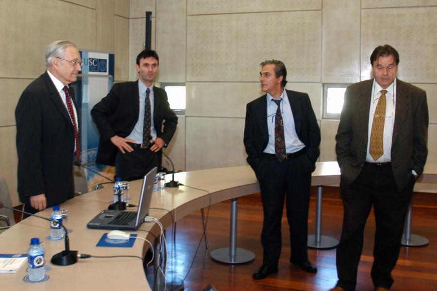 Momento previo á xuntanza de Richard Robert Ernst con investigadores