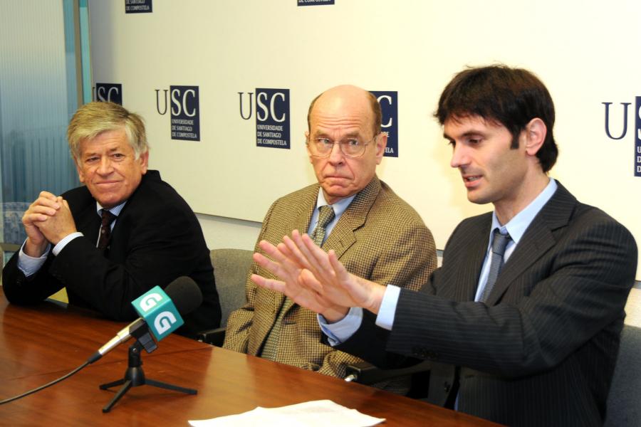 Luis Castedo, Karl Barry Sharpless e Jorge Mira na rolda de prensa