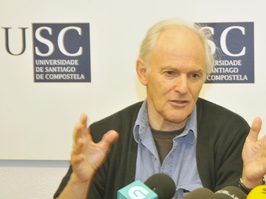 Sir Harold Walter Kroto na rolda de prensa