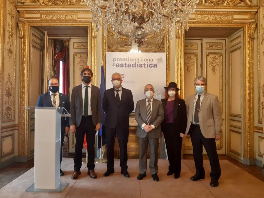 De esquerda a dereita, Antonio López, Gonzalo García, Wenceslao González, Juan Manuel Rodríguez, Elena Vázquez e Pedro Faraldo  