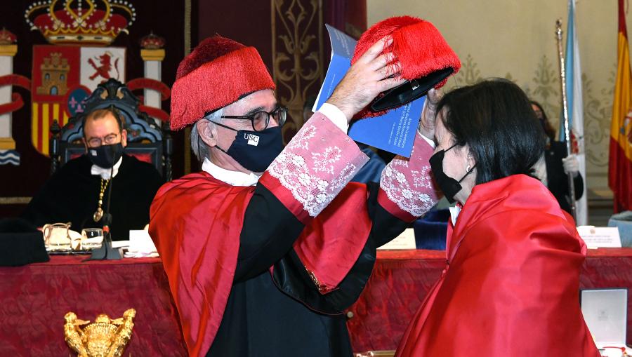 Momento da colocación do birrete