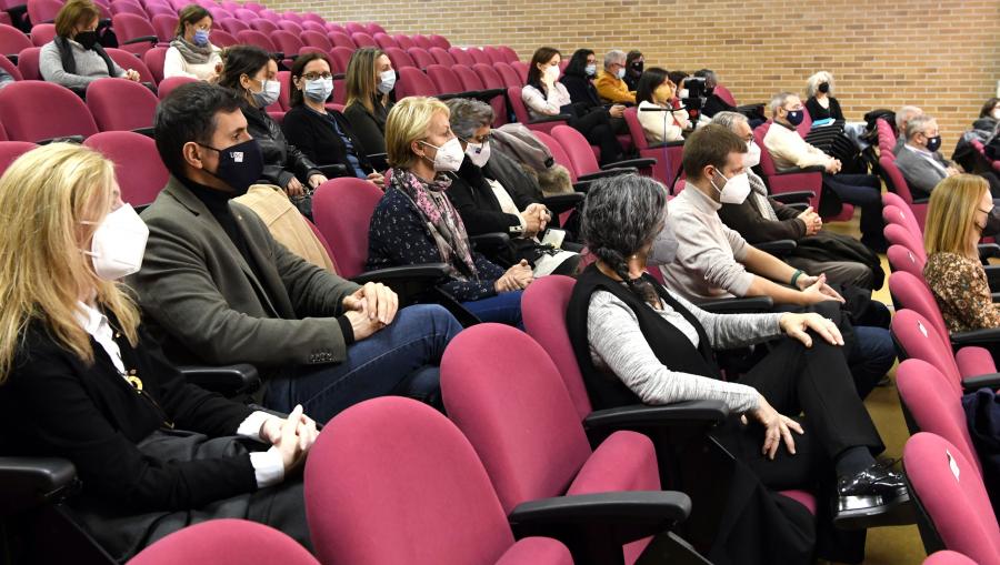 Toma de posesión da decana de Psicoloxía. FOTO: Santi Alvite