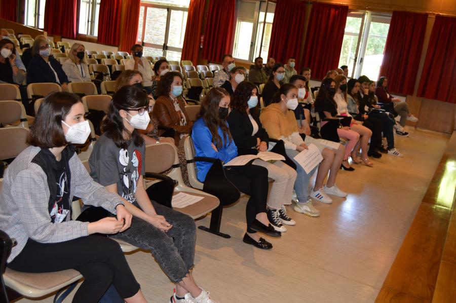 Premiados e participantes no concurso de vídeos 'Petiscos de ciencia'