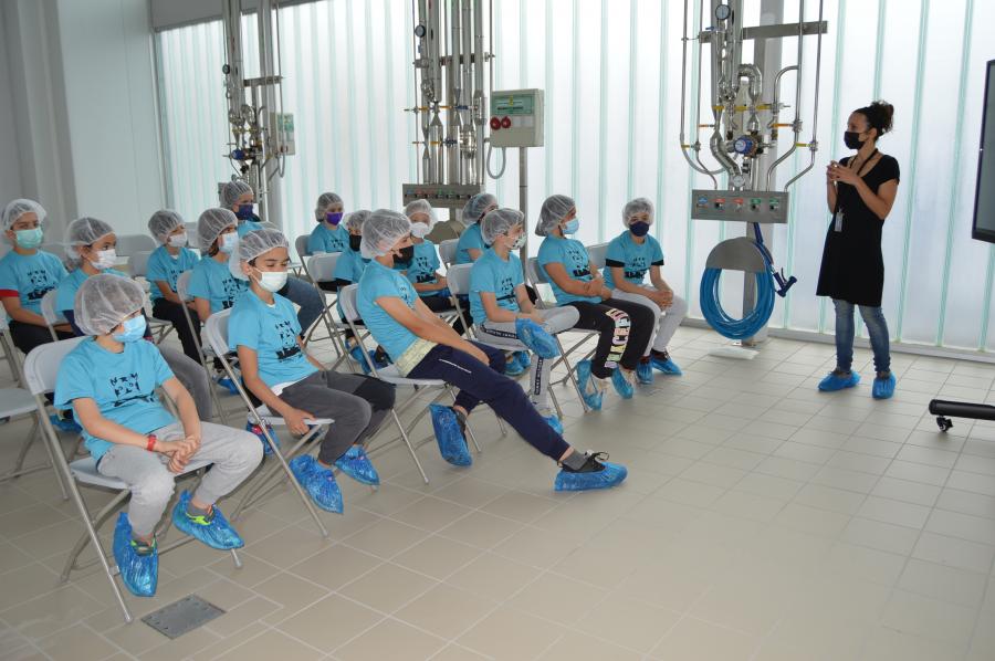 Escolares nunha charla divulgativa