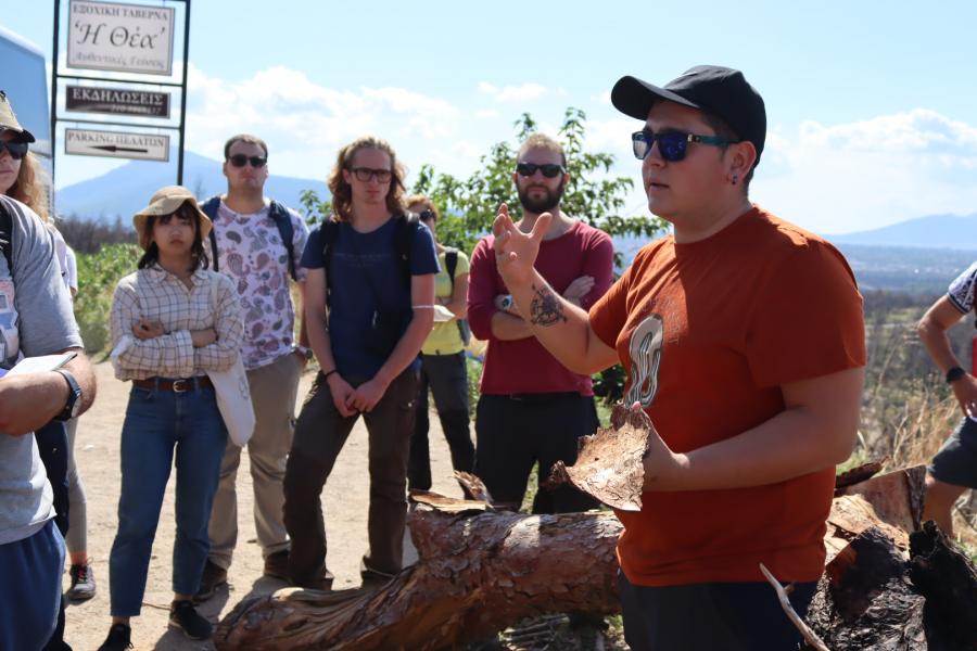 Estudantes e docentes desprazados ata Grecia ao abeiro do proxecto Facing Fire. Foto: Iria Souto