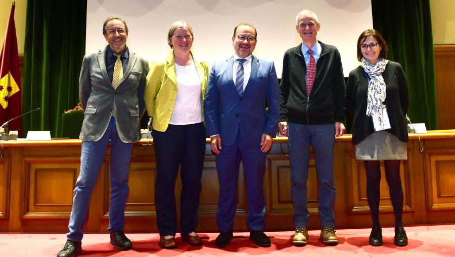 Premio Lise Meitner 2022 a Phil Walker. FOTO: Santi Alvite