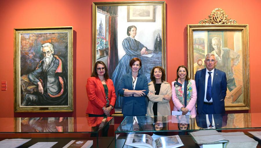 De esquerda a dereita, Désirée Mª Domínguez Pallas, Pilar Murias, Dulce García, Mabela Casal e José Manuel García Iglesias. FOTO: Santi Alvite 