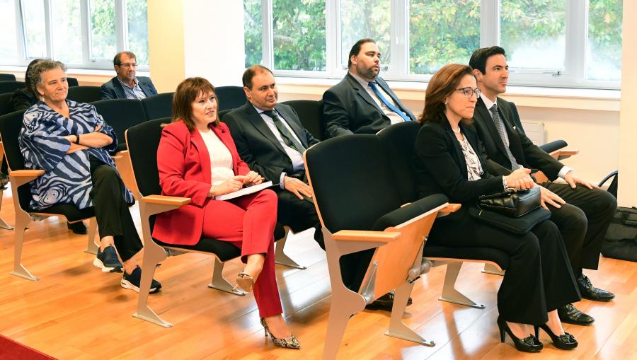 Público asistente ao acto. FOTO: Santi Alvite