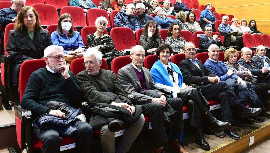 Público asistente ao acto. FOTO: Santi Alvite