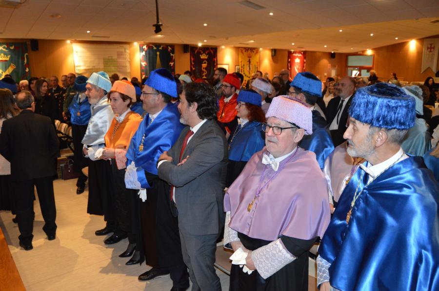 Comitiva académica participante no acto de San Tomé